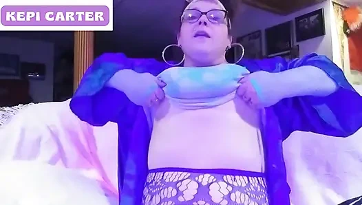 Kepi Carter in stepmom begs Stepdaddy to fuck