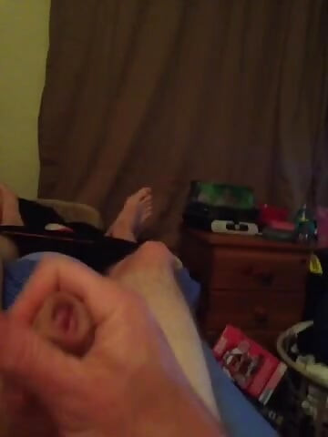Cum quickly before the parents get back