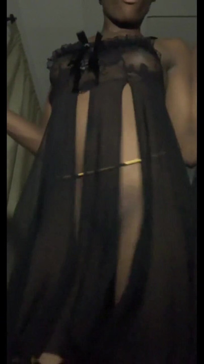 All Eyes on browngurl234 como She Takes Over the Camera com seus movimentos de dança sexy | Clipe 2