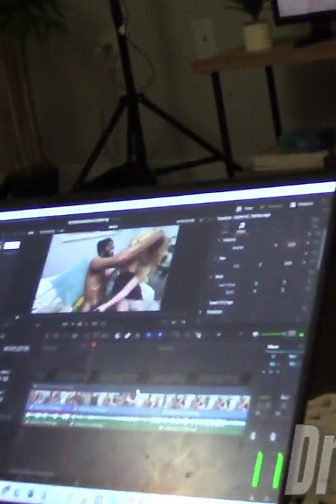 Kamera Arkası! Bayan Reed dersten sonra yüzüne boşalıyor!!