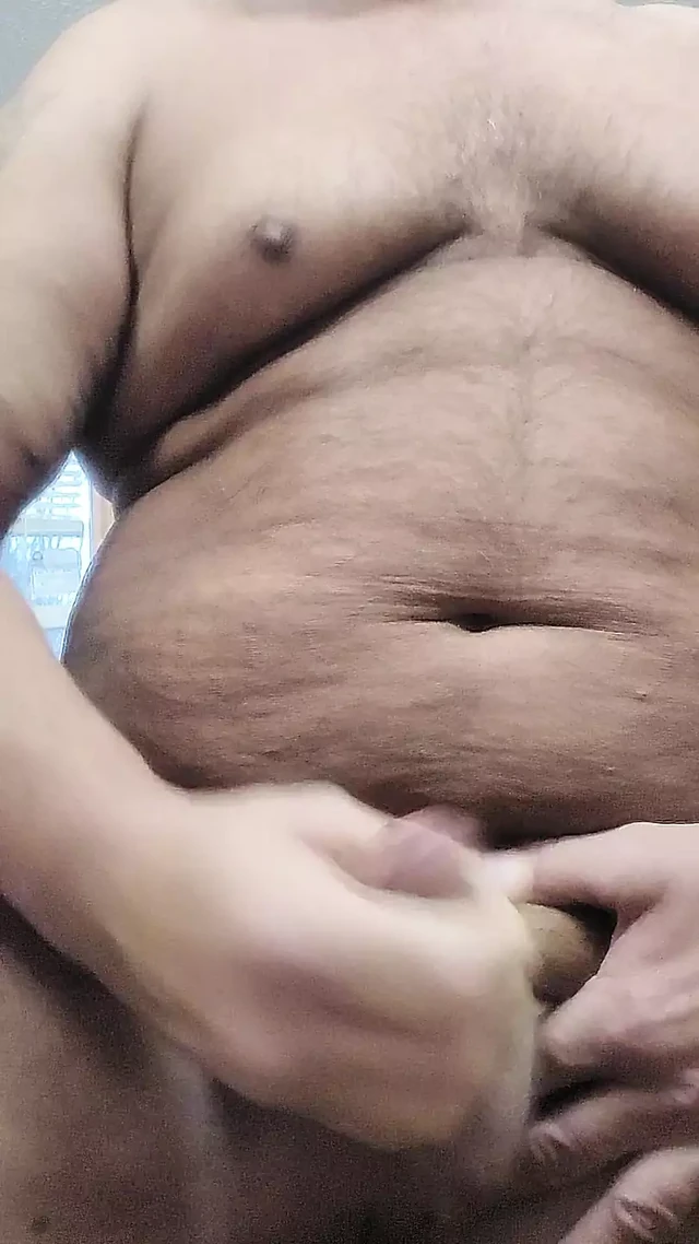 Love to cum chubby bear