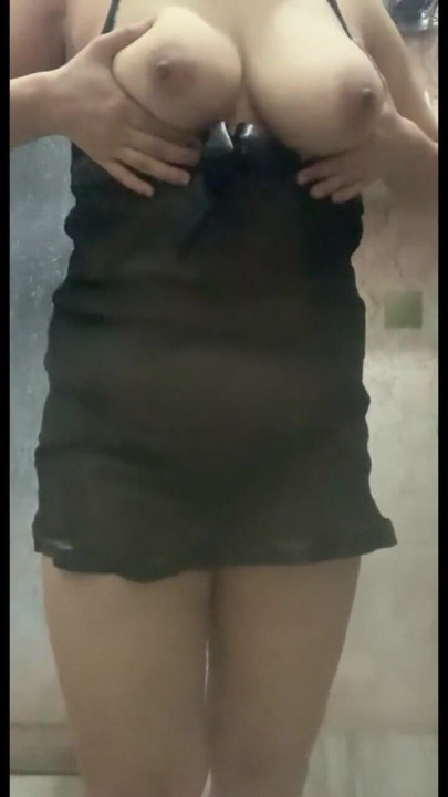 Arsa looking to play with her pussy | Clip 2