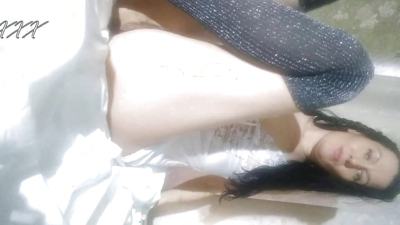 Hairy milf Ginna Gg jerked off her muff and finished brightly