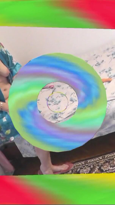 Moment uimitor de la "Soția a avut un orgasm puternic cu un vibrator de jucărie când soțul era plecat"