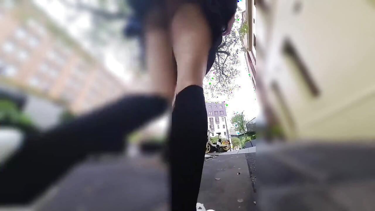 Walking Around in the Busy City, Riding a Dildo in the Park and Testing My New Toy