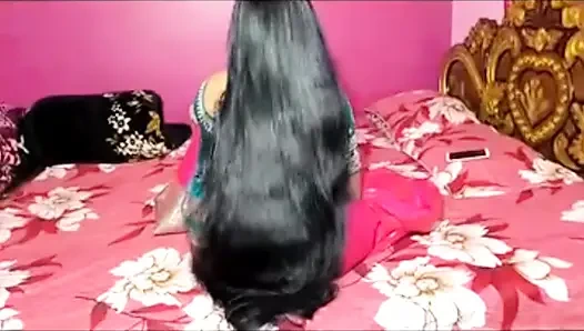 Today I am wearing a red saree. I want to fuck my pussy