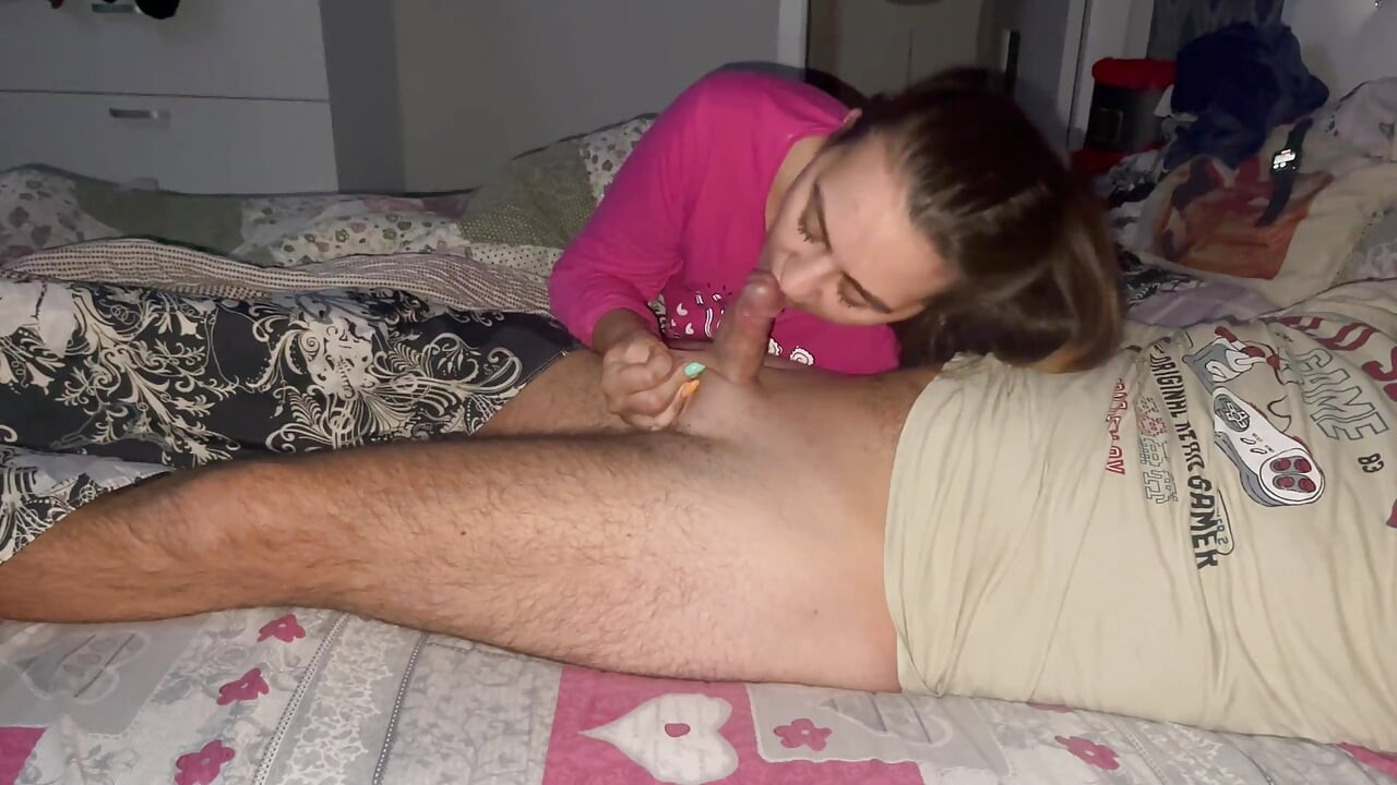 Morning Blowjob and Cum in Mouth. Deepthroat