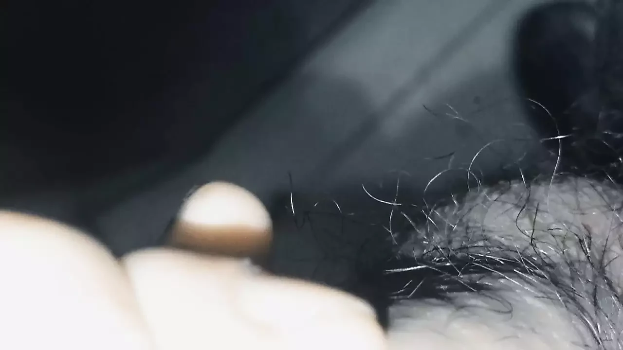 非洲哥伦比亚色情片 - 你想看我粗壮的鸡巴吗？