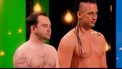 nekked attraction