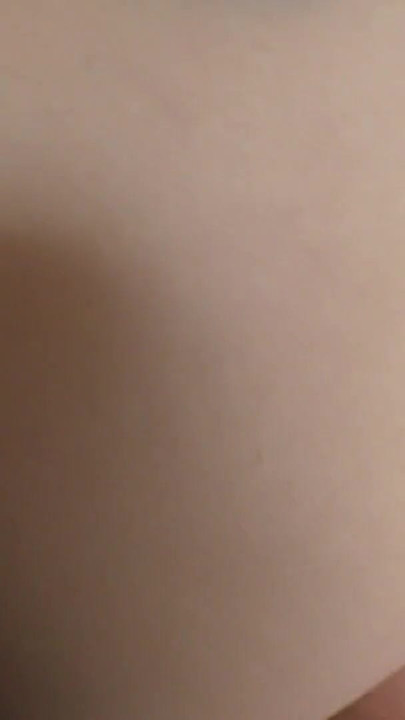 "그녀는 너무 순진해 보인다 - 날씬한 몸 - 자연의 젖탱이 - 마른 밀프"
