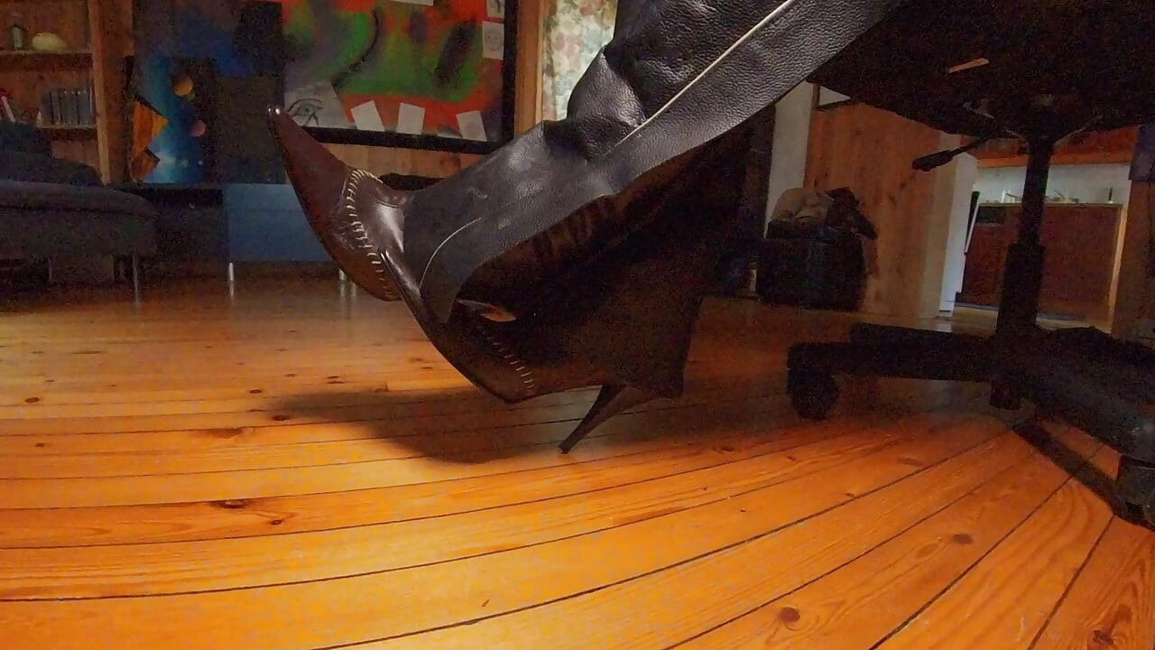 Leather chaps and pointy boots
