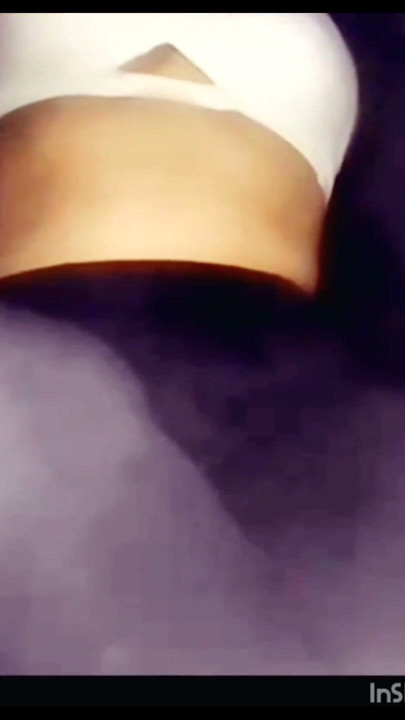 Put brinjal in hot discount but did not go in it ba josh me andar bagan dala discount dard kar laga par josh mein dil nahi maine dobara dala tree | Clip 1