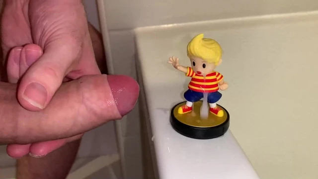 Hotglue: Lucas amiibo