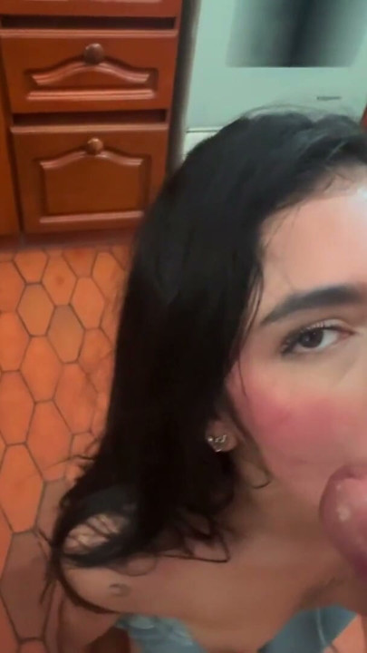 It comes in my face.. Amateur porn with my stepfather | Clip 1
