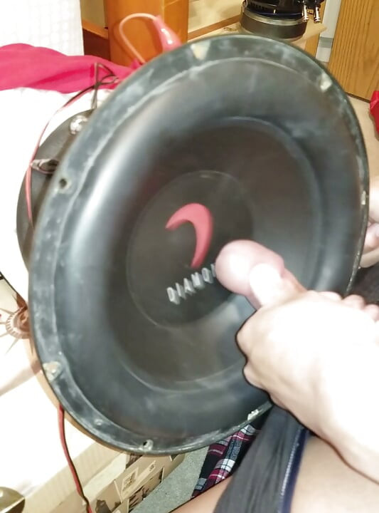 Huge cum on subwoofer