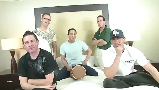 Gangbang mit meiner heißen ehefrau!!