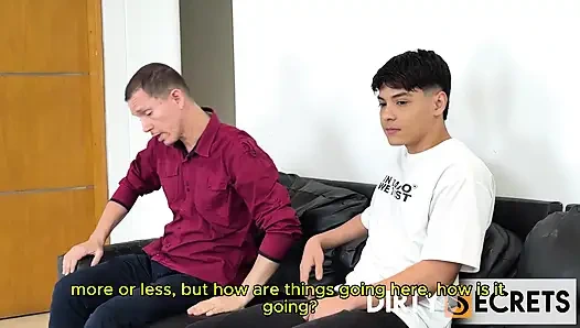 ICH FICKE DIE NEUE HAUSHÄLTERIN UND MEIN STIEFVATER WIRD WÜTEND, WEIL ER SIE ZUERST FICKEN WOLLTE.