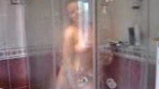 scouse bird fingering in the shower