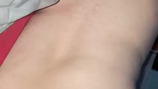 O içime boşalana kadar arkadan sikiliyorum