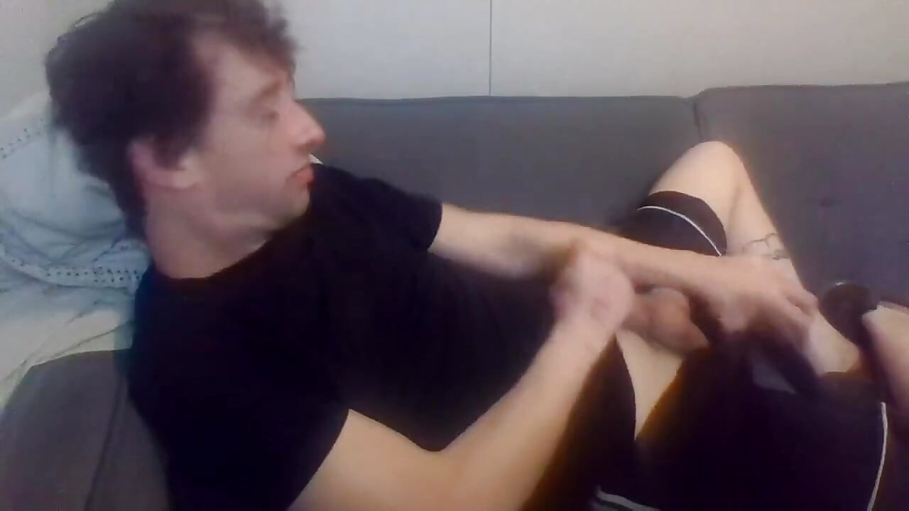 Ich denke darüber nach, dein mÃ1/4nnliches arschloch zu essen, während ich deine muschi ficke