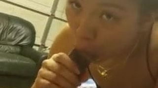 Sexy asiático thot ama chupando negro dick