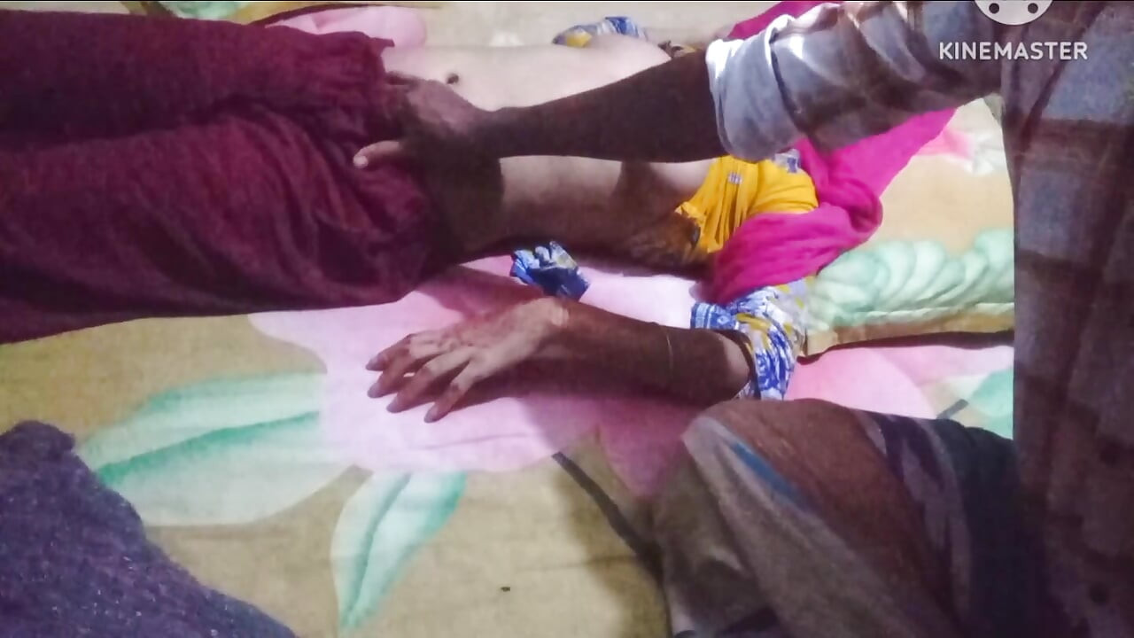 Bangladeshi stepsister give me massage. me give a massage his bobs