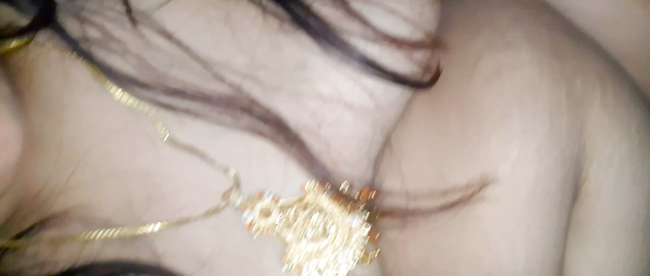 Vídeo de sexo hardcore entre uma Bhabhi indiana Desi e o Devar