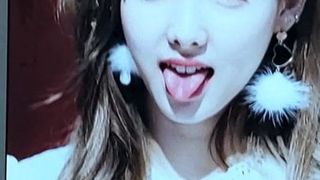 Cumtribute an nayeon