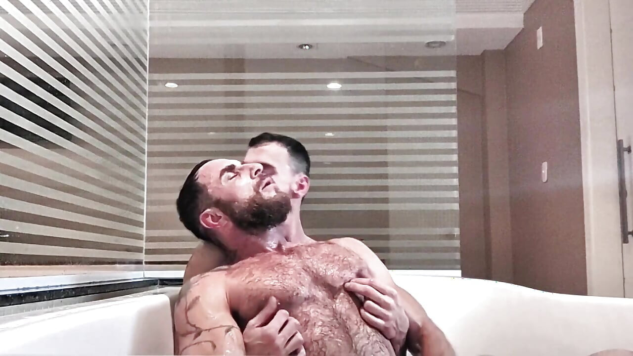 Hot Tube