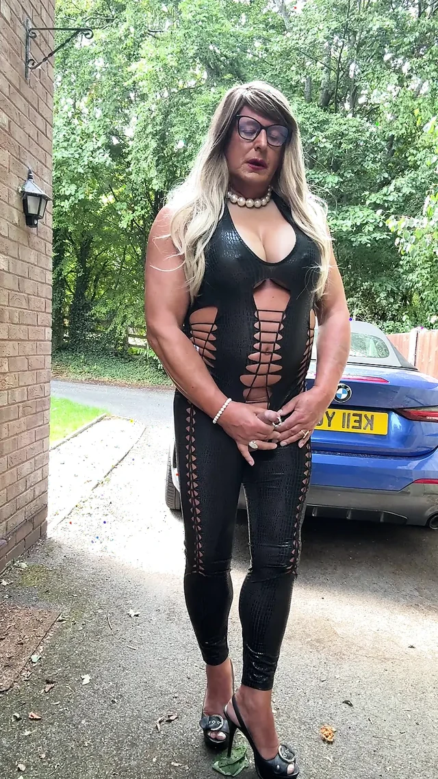 Sexy Crossdresser kellycd2022 in black pvc catsuit and heels