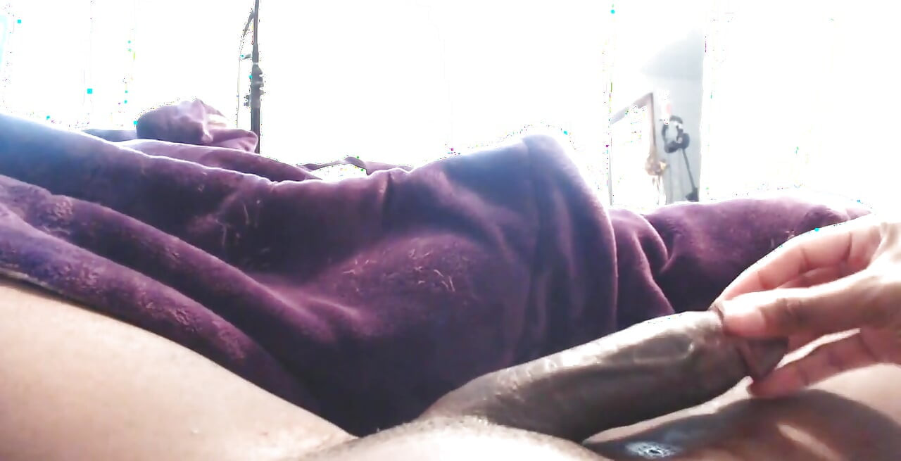 Noć do stenjanja Evo mekše strane koja me izluđuje. Volim cijelo strastveno i intimno iskustvo djevojke.