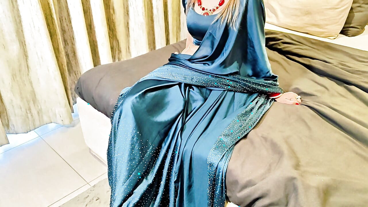 desi hot sexy Stepmom Wants to Loose Her Stepson Verginity. Hindi Roleplay.