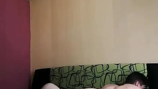 Her şeyden önce, sessizce, böylece kimseyi uyandırmayız...