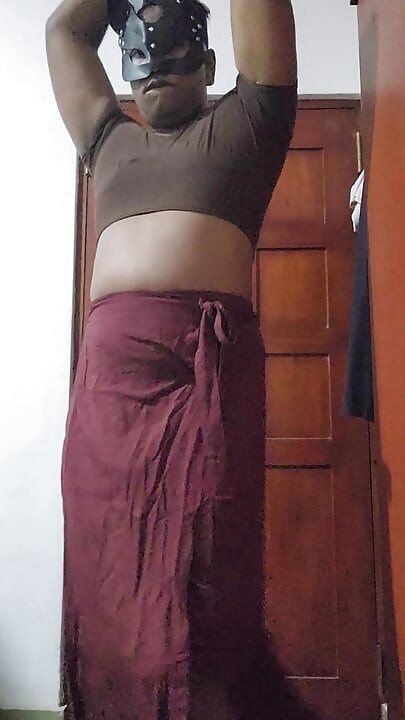 Sri Lankan Sissy Girl Ash Perera Showing Her Body
