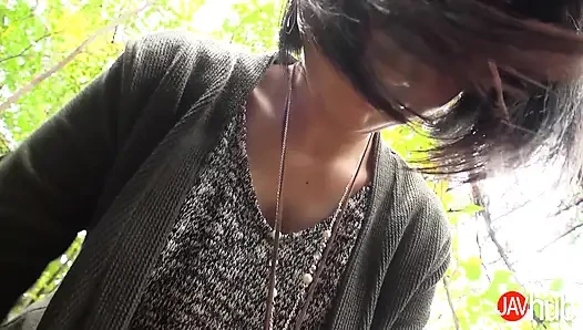 JAVHUB Mari Koizumi wird gefingert und squirtet