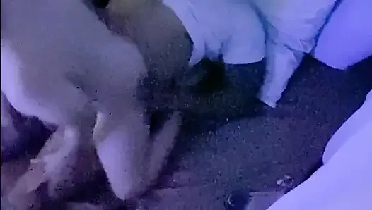 Kocam işteyken komşum tarafından sikiliyor