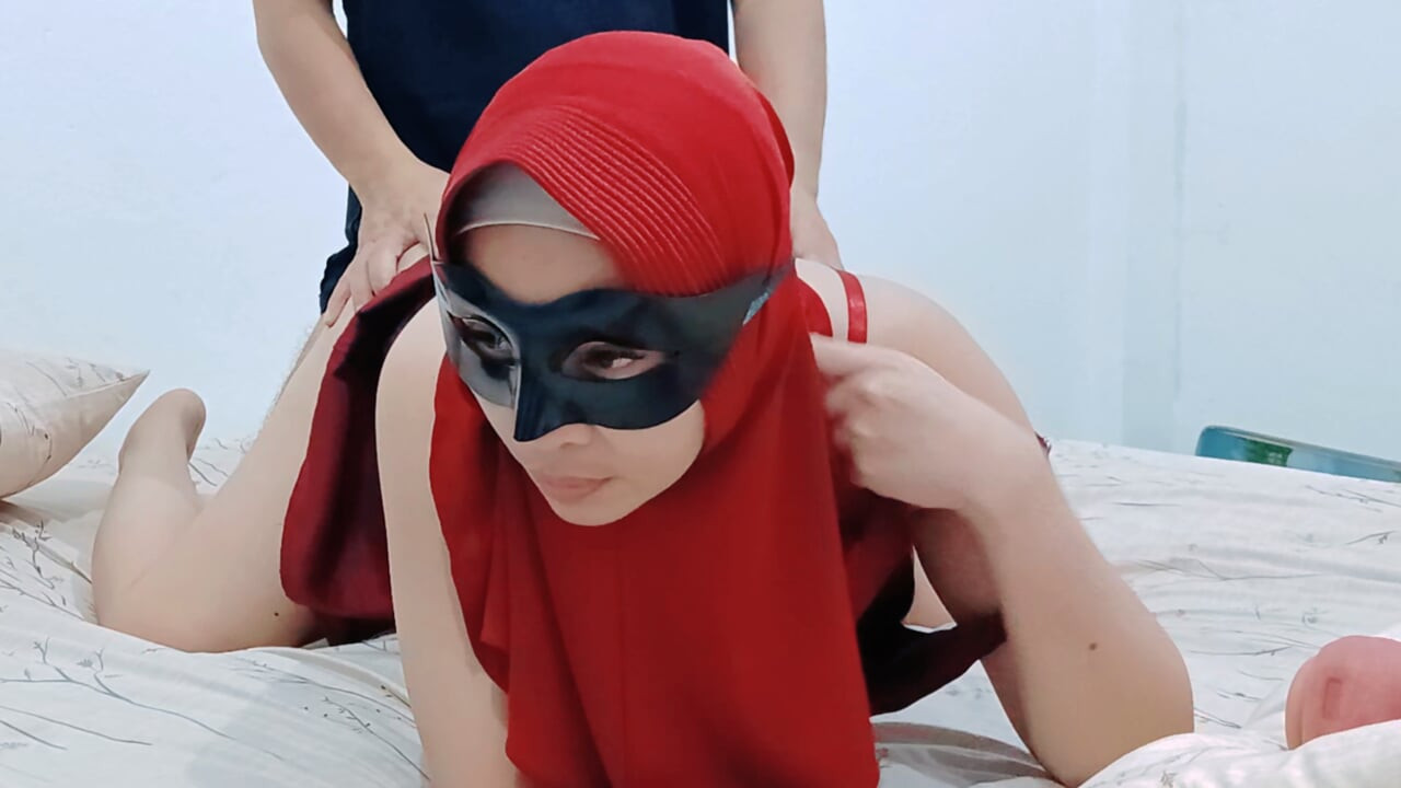 Indo behind the scenes - This crazy wife squirted so many times in the construction worker's swing - crot in pussy