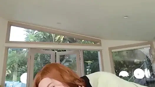 Vrcosplayx - tik tak, hal-hal yang makin intens antara kamu dan beth harmon dari queen's gambit bagian 2