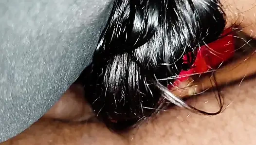 Этому счастливому мужику понравилось трахать эту сучку анально и особенно кончая в ее грязную задницу, жесткий болезненный клип 1