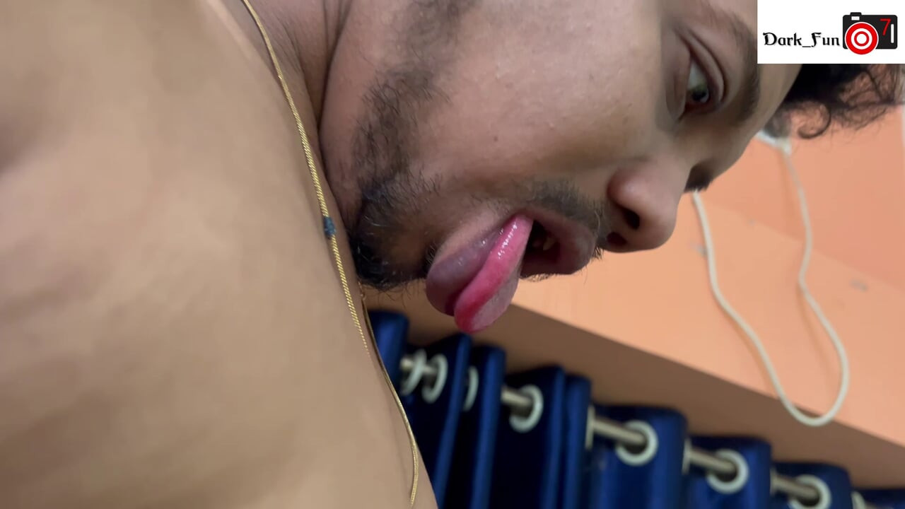 SALES MAN NE KAPRA DELIVERY KARNE AAKE CUSTOMER KO CHOD DALA PART-2
