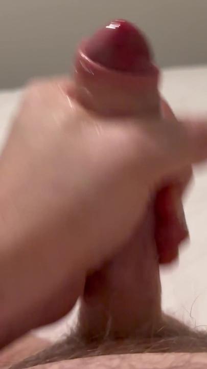 Большая порция спермы в видео от первого лица