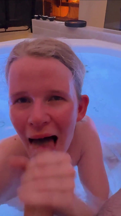 Blonde Teen Blows Cock in the Whirlpool! Horny Facial for the Slut!