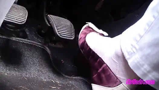 Nyllady Driving in Flats and Changes Her Hosed Feet in Sandals