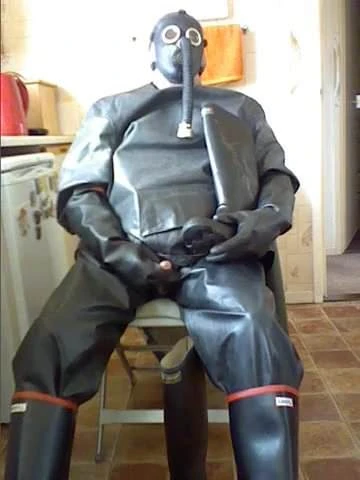 100% rubber.