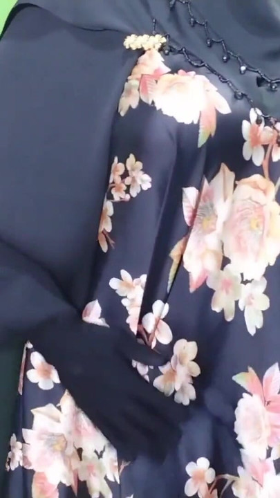 Schlüsselmoment von "Indischer Hijabi Muslim Braut ficken - Klares Hindi schmutziges Audio"