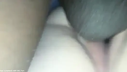 Cewek semok inggris dengan pantat bahenol lagi asik ngentot gaya doggy sampai orgasme