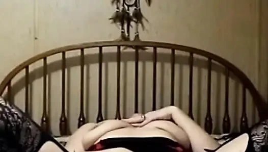 Мастурбирую за деньги вживую