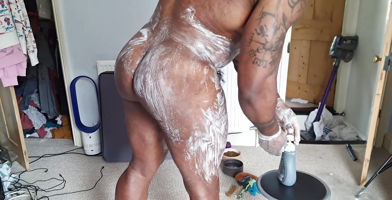 This Is How I Keep My Body Smooth