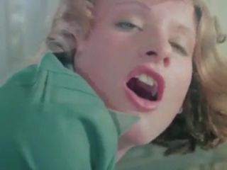 Blink-182 simțind acest videoclip porno vintage