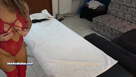 Stepmom Agreed to Be the Massage Model to Show How Fingering the Pussy Properly